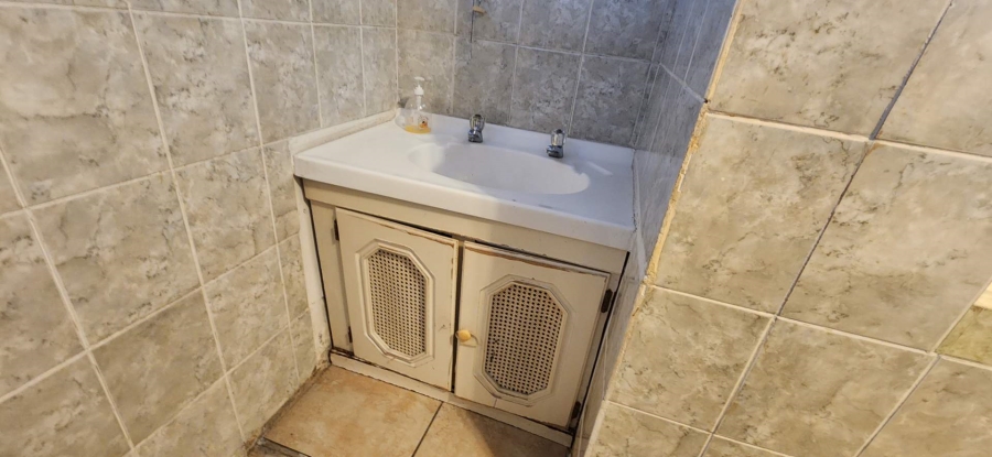 3 Bedroom Property for Sale in Bothasig Western Cape
